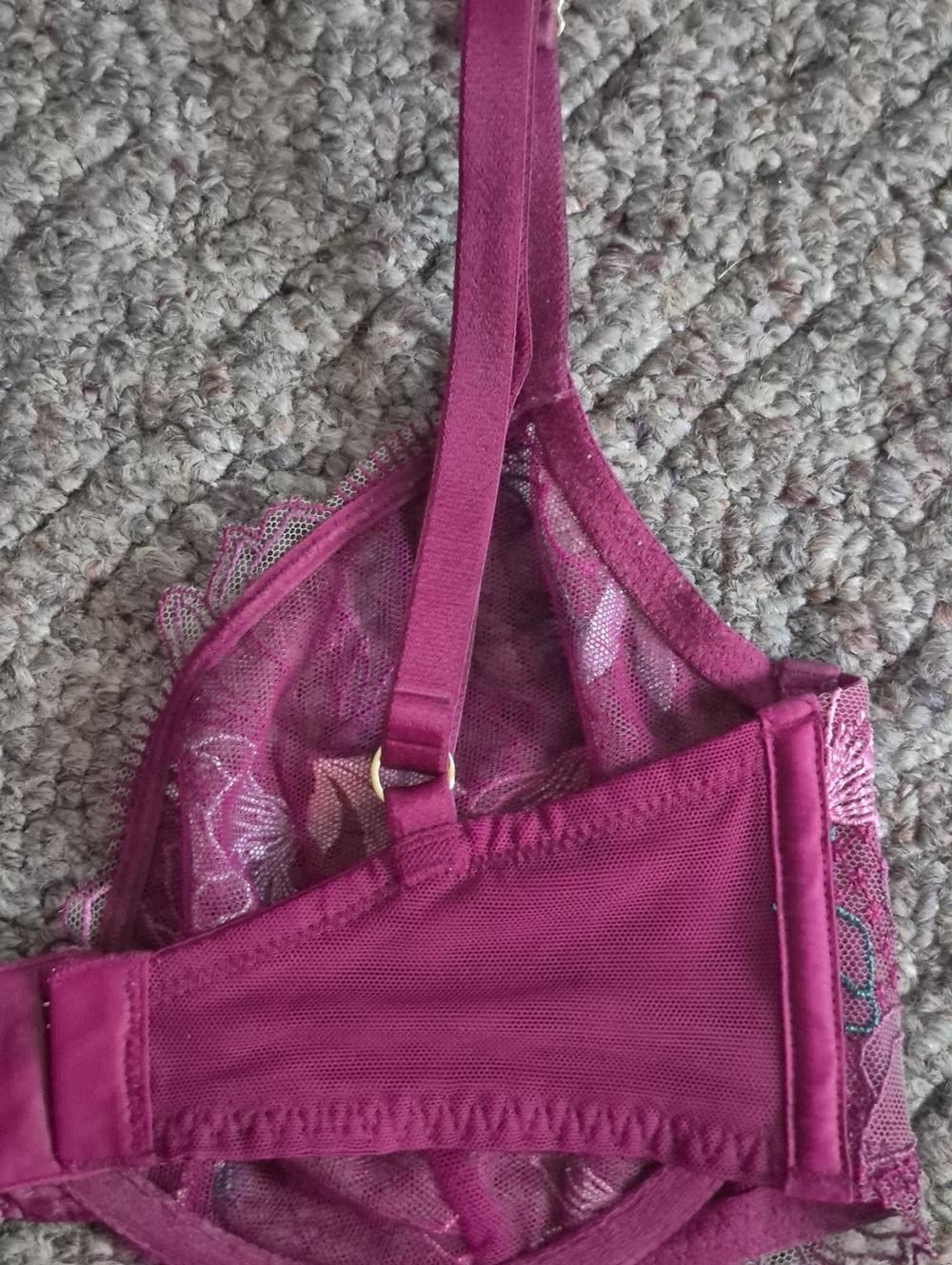 Victoria's Secret Very Sexy Unlined Embroidered Bra 32DD - Picture 4 of 6